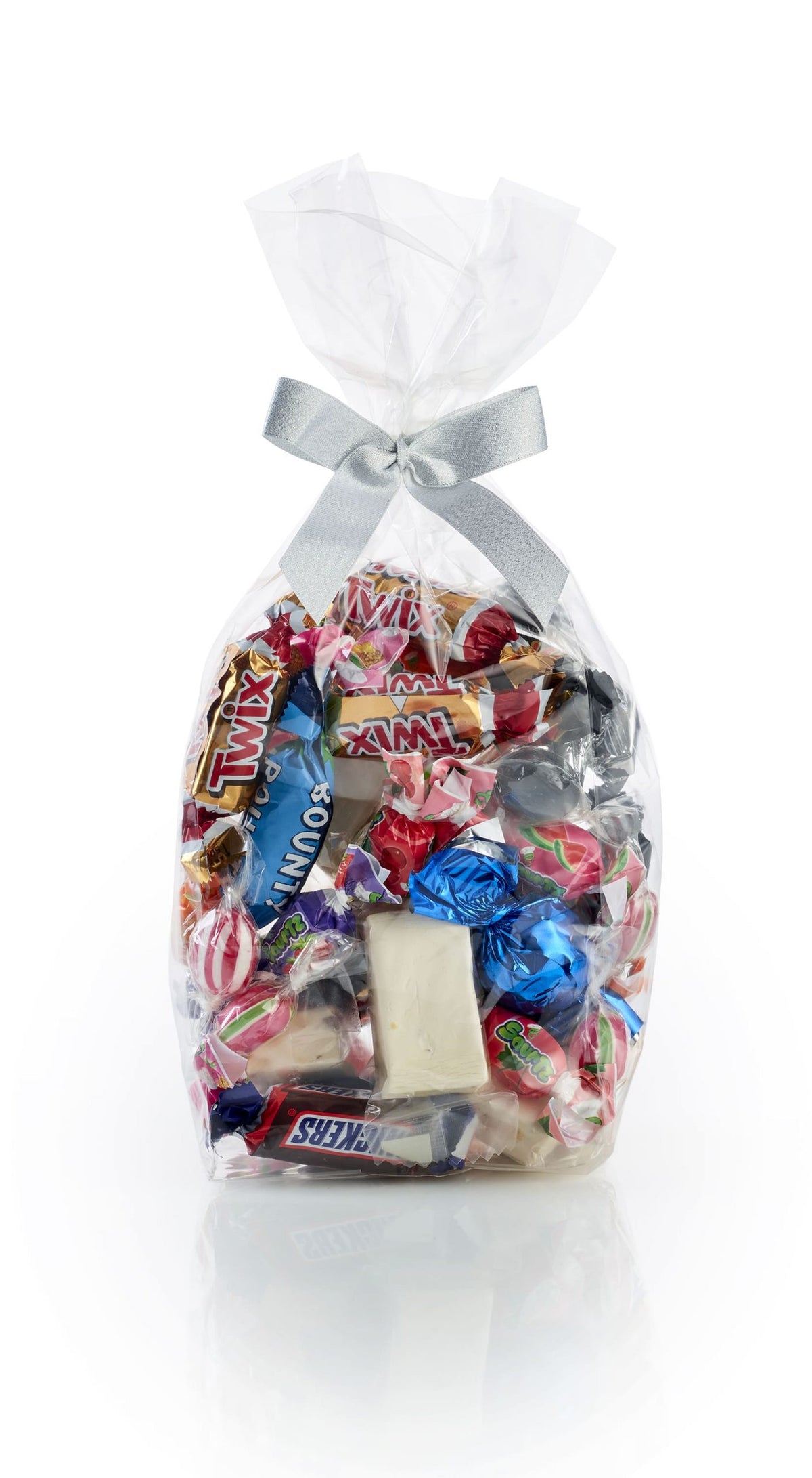 Cellofanposer m/sølv sløjfe - 325 gr. Chokolade, karameller, bolcher & Fransk nougat